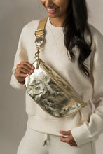 Load image into Gallery viewer, Sling Body Bag- Black