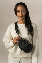 Load image into Gallery viewer, Sling Body-Glossy Black