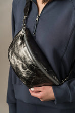 Load image into Gallery viewer, Sling Bag- Peltro