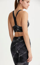 Load image into Gallery viewer, Super soft leggings available from Varley available at Studio 128.