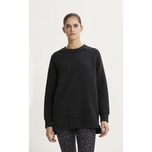 Load image into Gallery viewer, Studio 128, the best in women's activewear featuring brands like Varley.