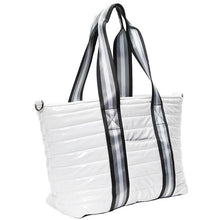 Load image into Gallery viewer, The perfect summer tote bag from Studio 128.