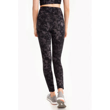 Load image into Gallery viewer, The best leggings from Studio 128.