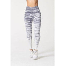 Load image into Gallery viewer, Great compression leggings from Studio 128.