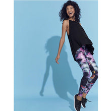 Load image into Gallery viewer, Fun leggings from Terez available at Studio 128. 
