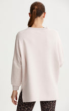Load image into Gallery viewer, Shop sweatshirts from Varley at Studio 128. 
