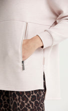 Load image into Gallery viewer, Shop high end sweatshirts from Varley at Studio 128. 
