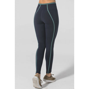 Flattering and stylish leggings from Studio 128, a high end activewear website. 