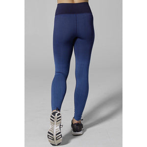 Fashionable seamless leggings available at the premier online destination for women's activewear. 