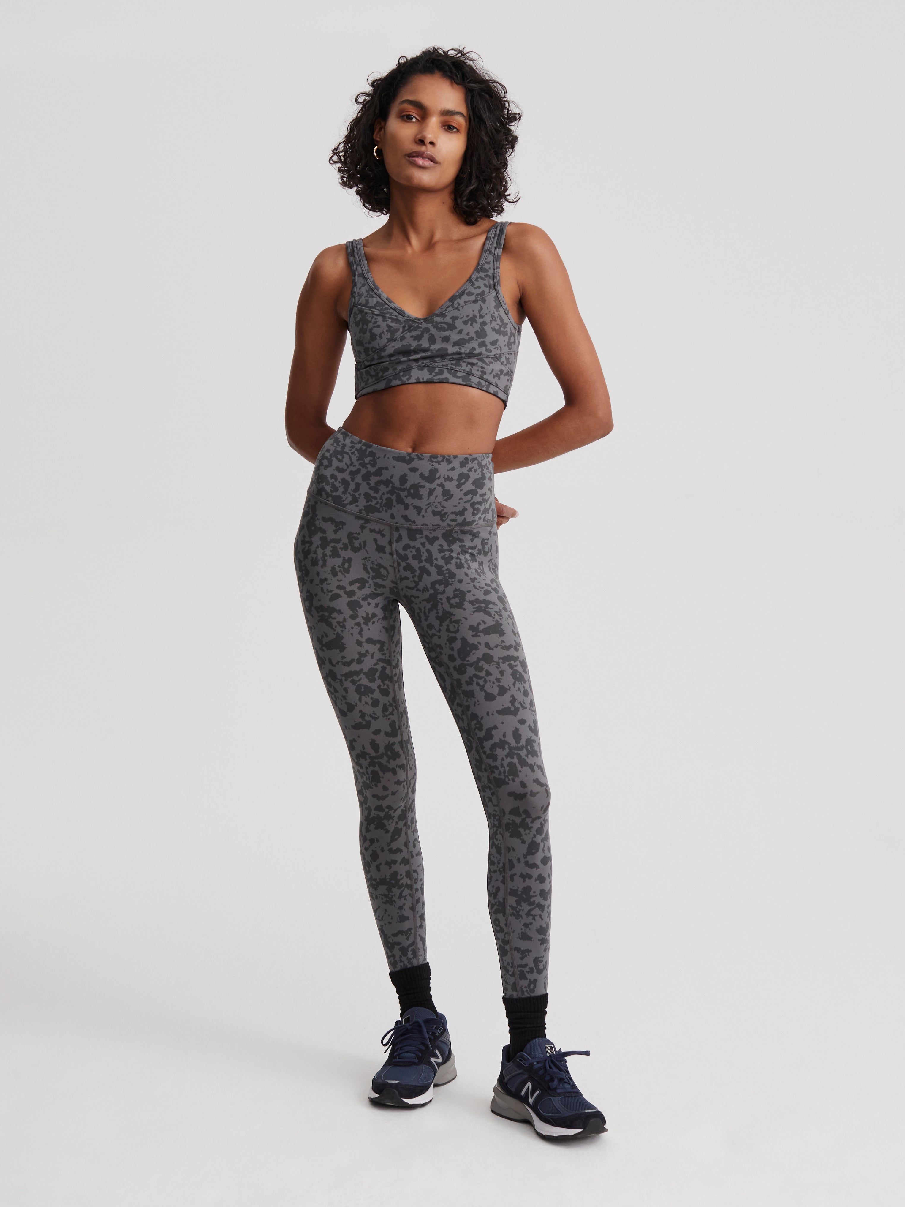 Varley Let's Move Leggings - Midnight Distorted Cheetah – Curated